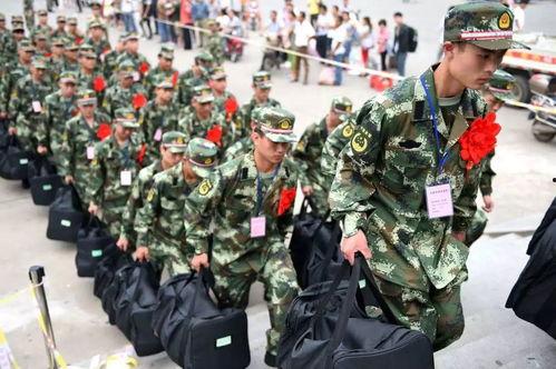 娱乐吃瓜酱当兵的气势,娱乐吃瓜酱演绎热血军旅风采